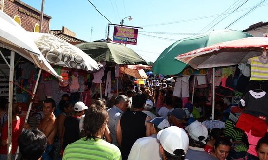 paraguayos-invaden-argentina-para-hacer-turismo-de-compra