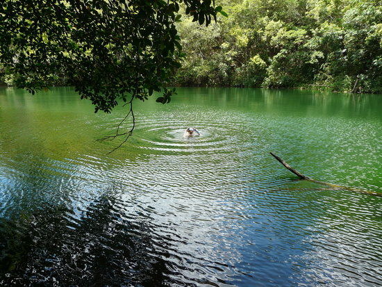 http://cdn.paraguay.com/photos/images/000/108/452/regular_ojo_de_mar.jpg.jpg