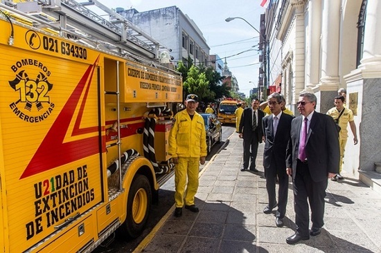 Resultado de imagen para bomberos de paraguay