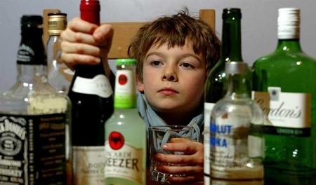 Resultado de imagen para alcoholismo infantil
